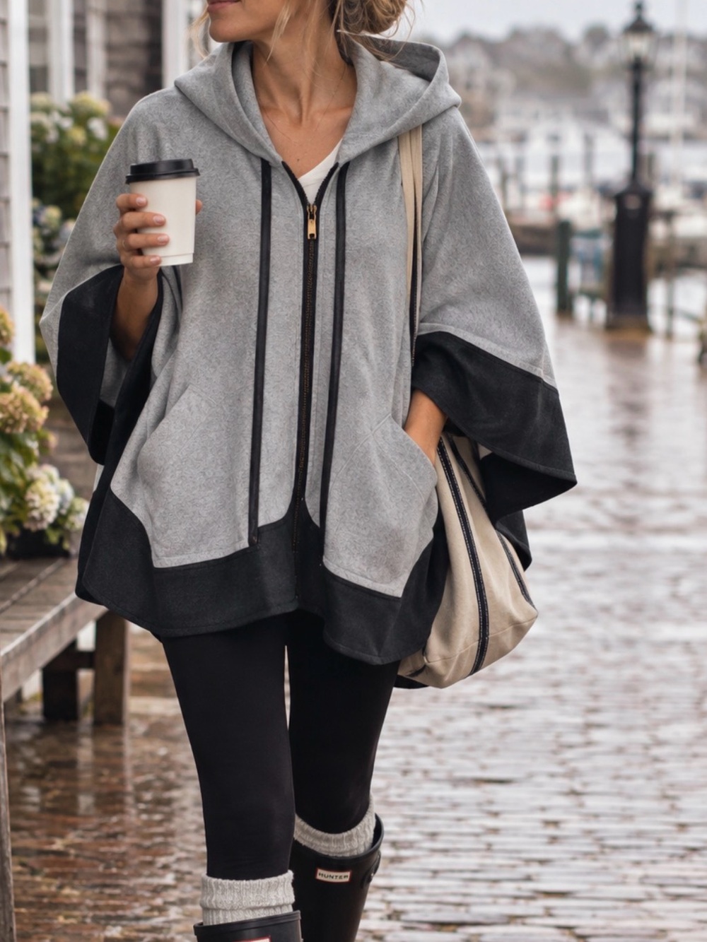 SISTERS | Gray Poncho with Pockets